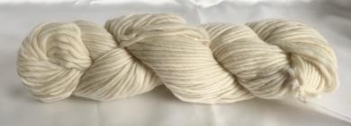 Mrs Moon Plump DK % Creme Caramel - natur - nur noch vorrätige Menge lieferbar %