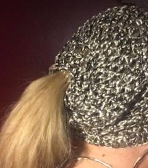 Anleitung Edelbeanie mit Loch für Zopf, auch als Set 